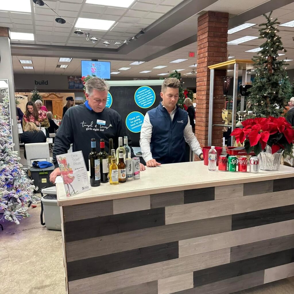 IMG_1862-tinsel-square