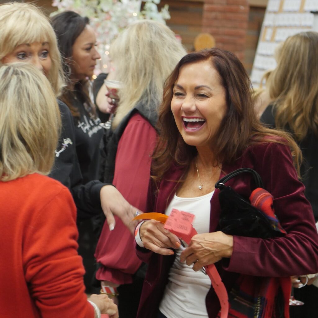 P1320165 square tinsel and tinis